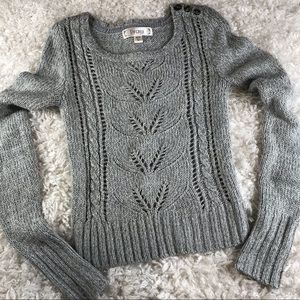 🛍3 FOR $25- DECREE-CABLE KNIT SWEATER ❄️
